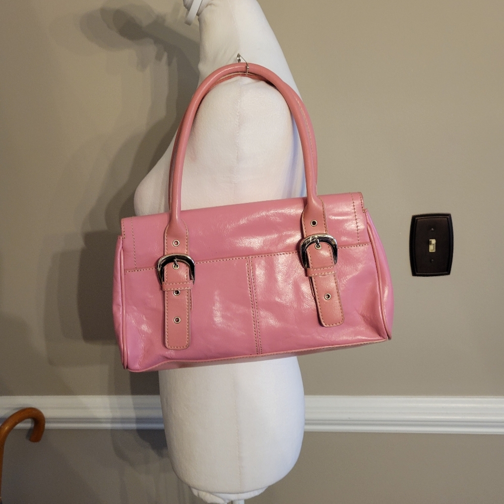 Kenneth Cole Reaction Pink Faux Leather Handbag Magnetic Closure